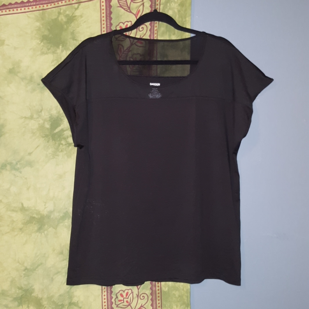 Danskin now loose fit mesh top detail black tee